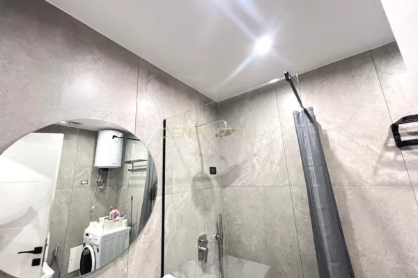 Appartamento in vendita a Durazzo 1+1, Arredato