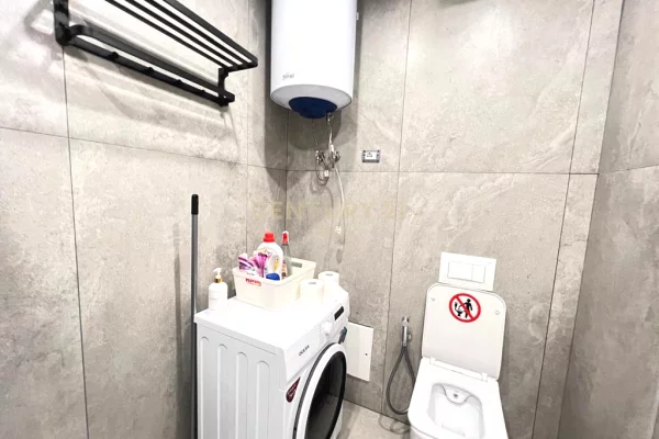 Appartamento in vendita a Durazzo 1+1, Arredato