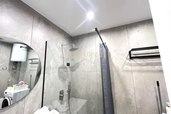 Appartamento in vendita a Durazzo 1+1, Arredato