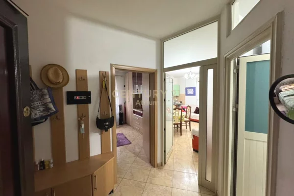 Appartamento in vendita a Durazzo 1+1, Arredato