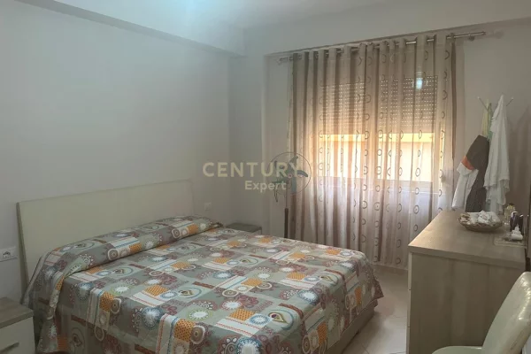 Shtepi ne shitje Apartament ne Durres, 1+1, Mobilimi E mobiluar, Pagesa 110,000  Euro.