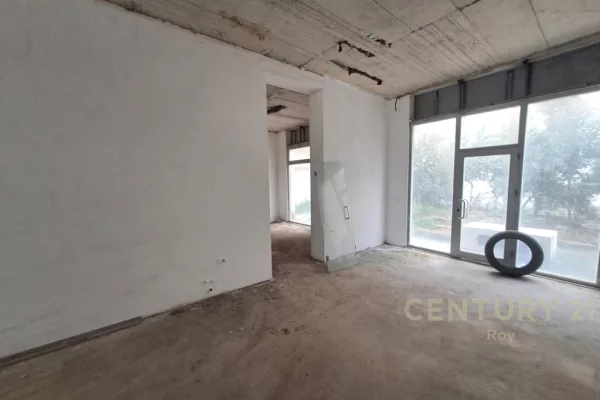 Ambient Komercial Ne Shitje ne Lagja nr.18, Durres 