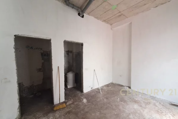 Ambient Komercial Ne Shitje ne Lagja nr.18, Durres 