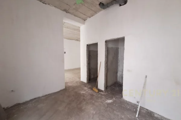 Ambient Komercial Ne Shitje ne Lagja nr.18, Durres 