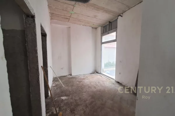 Ambient Komercial Ne Shitje ne Lagja nr.18, Durres 