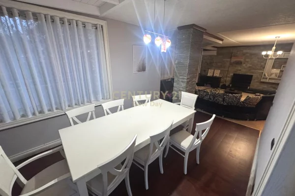 Appartamento in vendita a Durazzo 2+1, SemiArredato