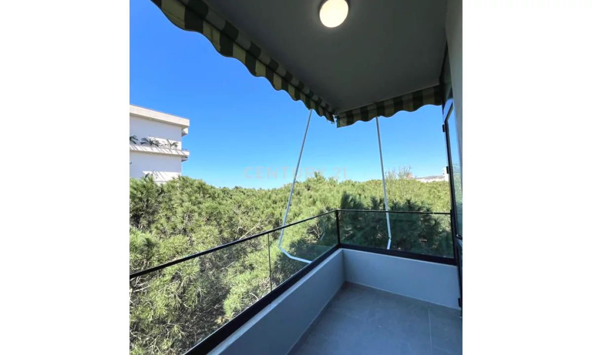 Appartamento in vendita a Durazzo 2+1, SemiArredato