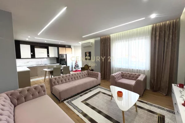 Appartamento in vendita a Durazzo 3+1, Arredato