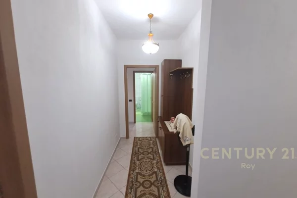 Shtepi ne shitje Apartament ne Durres, 2+1, Mobilimi Pjeserisht e mobiluar, Pagesa 156,000  Euro.