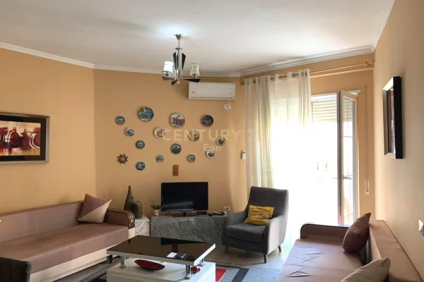 Shtepi ne shitje Apartament ne Durres, 1+1, Mobilimi Pjeserisht e mobiluar, Pagesa 132,000  Euro.