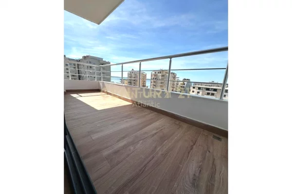 Shtepi ne shitje Apartament ne Durres, 2+1, Mobilimi E mobiluar, Pagesa 180,000  Euro.