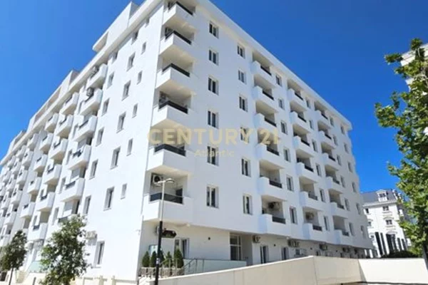 Shtepi ne shitje Apartament ne Durres, 1+1, Mobilimi Bosh, pa mobiluar, Pagesa 90,000  Euro.