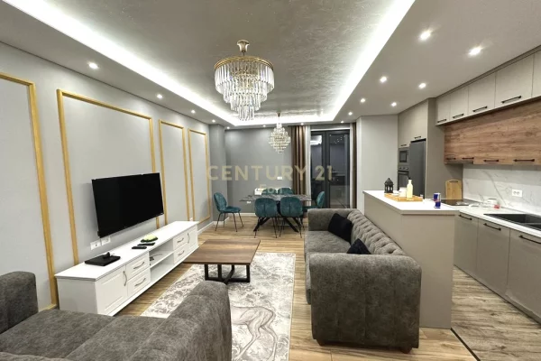 Shtepi ne shitje Apartament ne Durres, 2+1, Mobilimi E mobiluar, Pagesa 360,000  Euro.