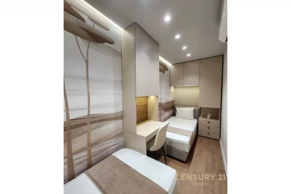 Shtepi ne shitje Apartament ne Durres, 2+1, Mobilimi E mobiluar, Pagesa 165,000  Euro.