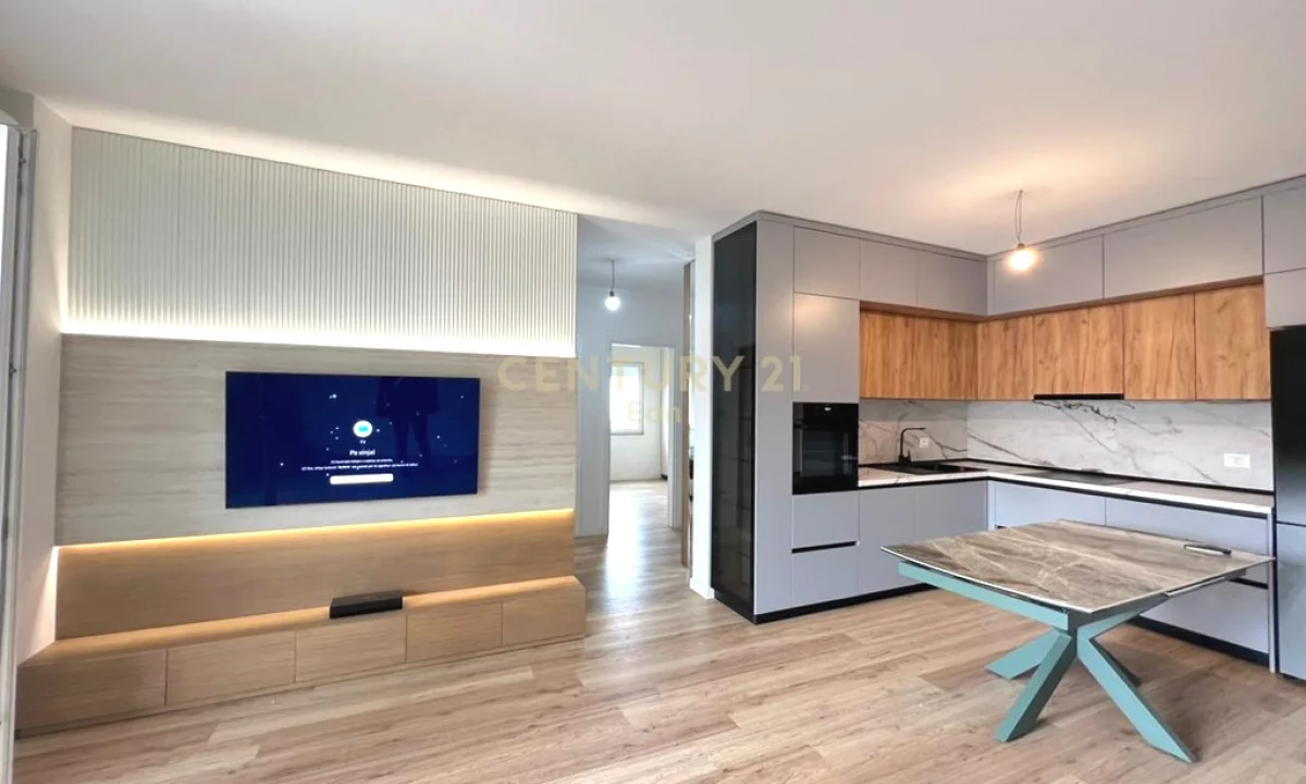 Shtepi ne shitje Apartament ne Durres, 2+1, Mobilimi E mobiluar, Pagesa 185,000  Euro.