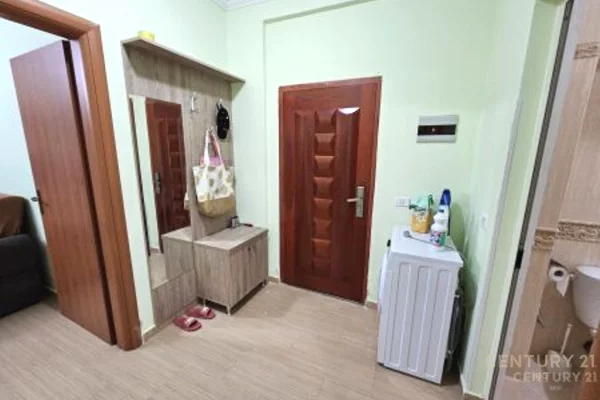 Shtepi ne shitje Apartament ne Durres, 1+1, Mobilimi Pjeserisht e mobiluar, Pagesa 75,000  Euro.