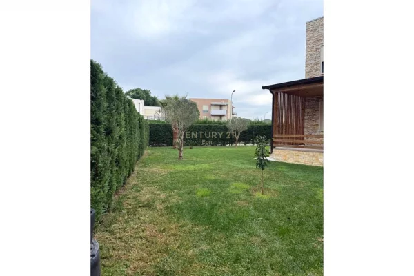 Appartamento in vendita a Durazzo 2+1, Arredato