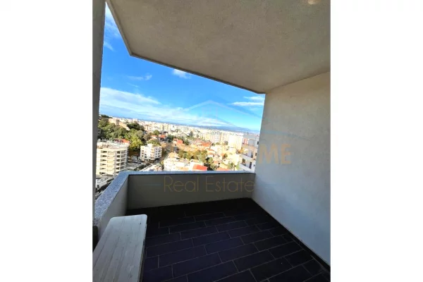 Shtepi ne shitje Apartament ne Durres, 1+1, Mobilimi E mobiluar, Pagesa 220,000  Euro.