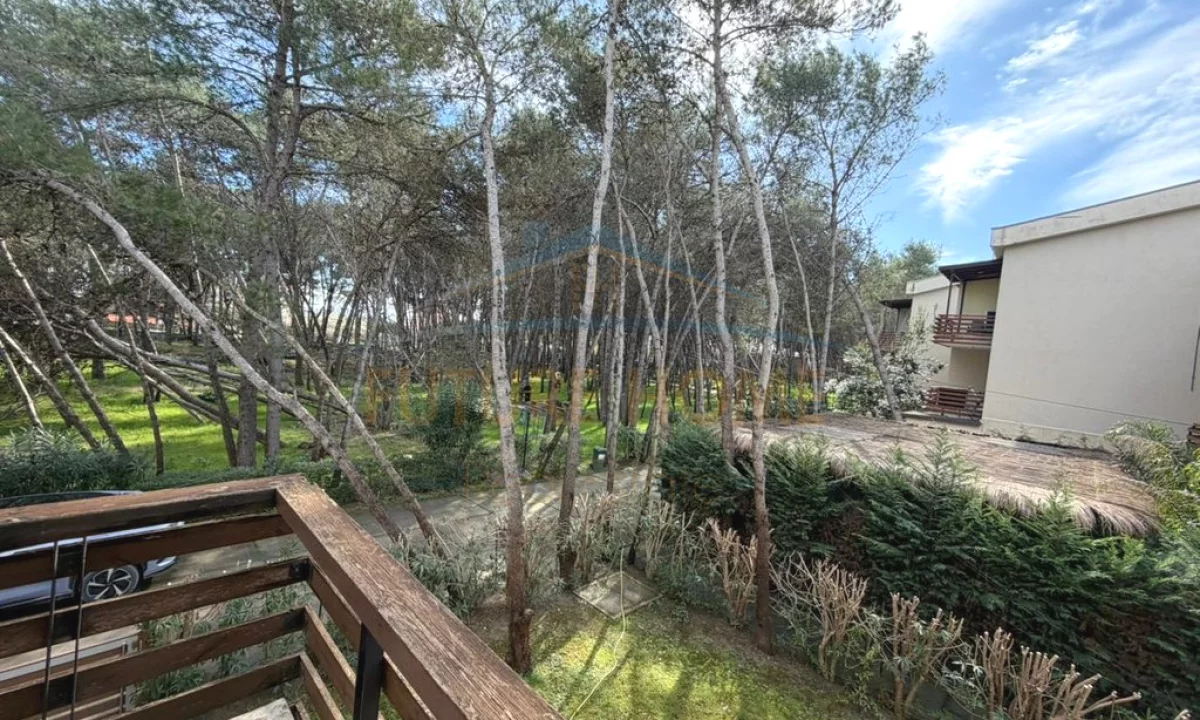 Appartamento in vendita a Durazzo 3+1, SemiArredato