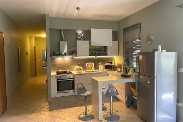 Appartamento in vendita a Durazzo 3+1, SemiArredato