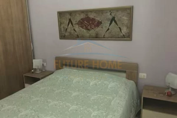 Appartamento in vendita a Durazzo 3+1, SemiArredato