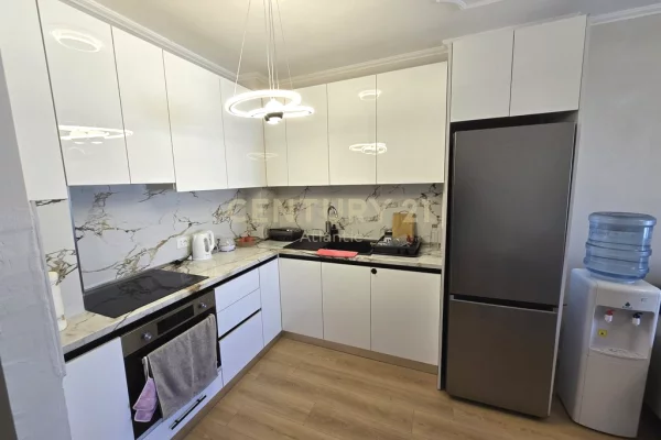 Shtepi ne shitje Apartament ne Durres, 1+1, Mobilimi E mobiluar, Pagesa 137,000  Euro.