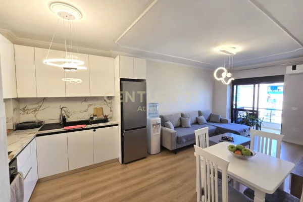 Shtepi ne shitje Apartament ne Durres, 1+1, Mobilimi E mobiluar, Pagesa 137,000  Euro.