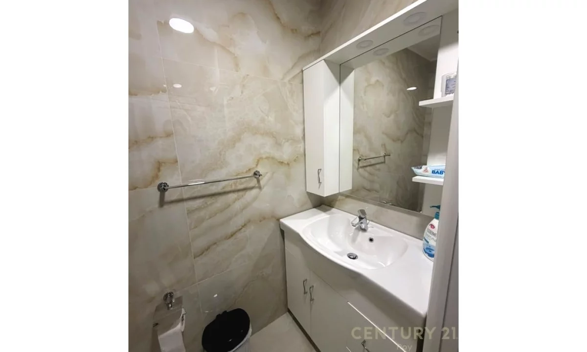 Shtepi ne shitje Apartament ne Durres, 1+1, Mobilimi E mobiluar, Pagesa 105,000  Euro.