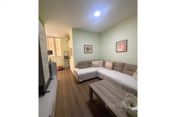 Shtepi ne shitje Apartament ne Durres, 1+1, Mobilimi E mobiluar, Pagesa 105,000  Euro.