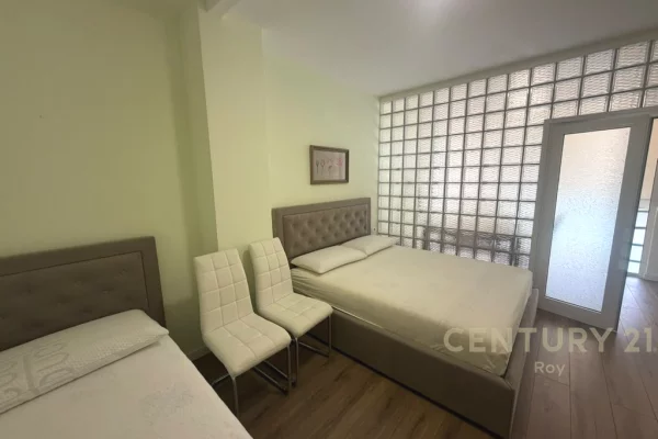 Shtepi ne shitje Apartament ne Durres, 1+1, Mobilimi E mobiluar, Pagesa 105,000  Euro.
