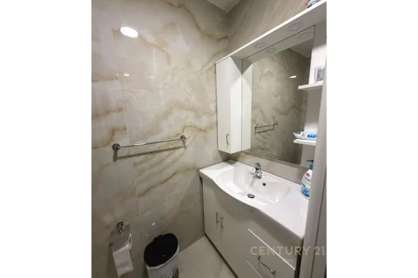 SHITET APARTAMENT 1+1+POST PARKIMI NE GOLEM !
