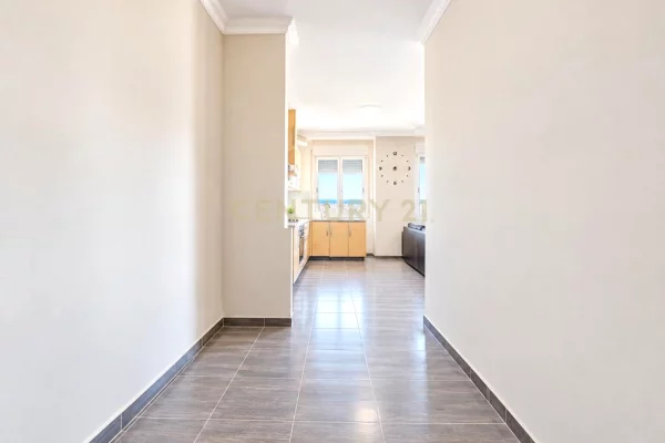 Shtepi ne shitje Apartament ne Durres, 2+1, Mobilimi Pjeserisht e mobiluar, Pagesa 185,968  Euro.