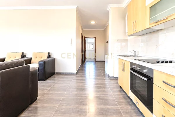 Shtepi ne shitje Apartament ne Durres, 2+1, Mobilimi Pjeserisht e mobiluar, Pagesa 185,968  Euro.