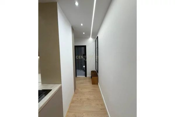 Shtepi ne shitje Apartament ne Durres, 1+1, Mobilimi E mobiluar, Pagesa 100,000  Euro.