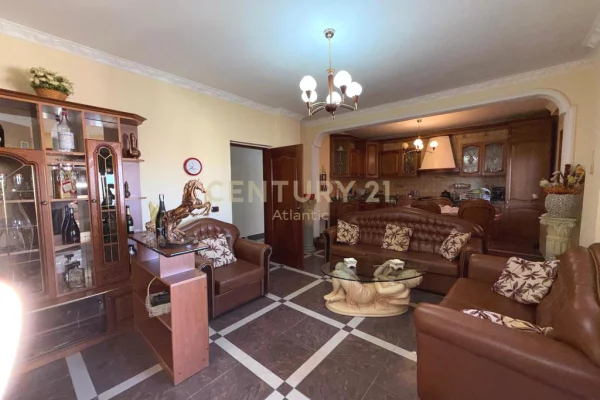 Shtepi ne shitje 3+1 ne Durres - 270,000 Euro