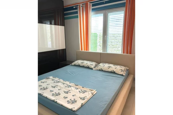 Shtepi ne shitje Vila Luksoze ne Durres, 3+1, Mobilimi E mobiluar, Pagesa 568,500  Euro.