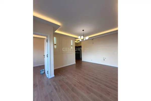 Shtepi ne shitje Apartament ne Durres, 2+1, Mobilimi Bosh, pa mobiluar, Pagesa 138,000  Euro.