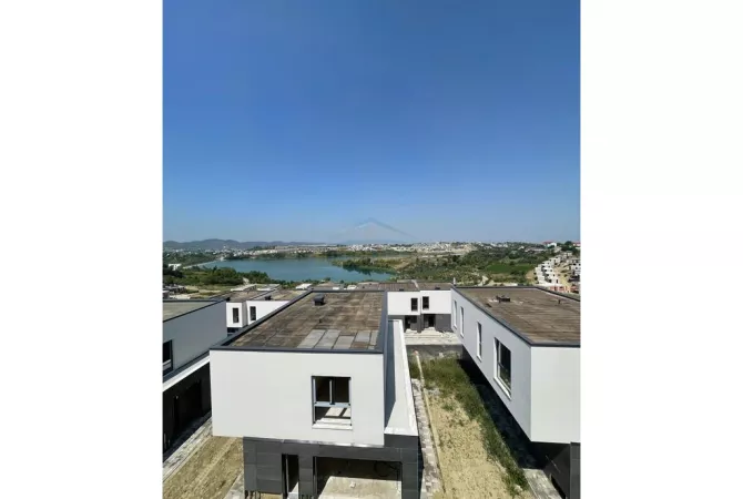 Shtepi ne shitje 2+1 ne Tirane - 244,000 Euro