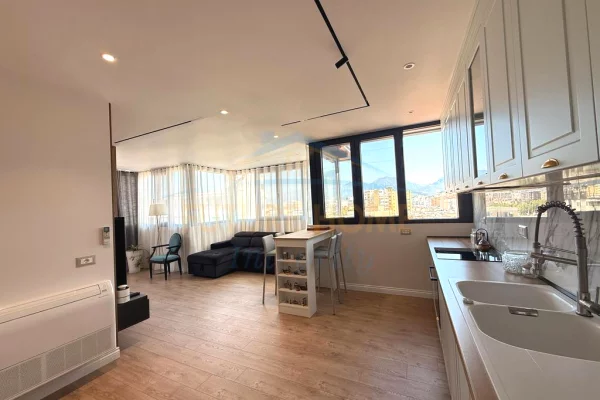 Shtepi ne shitje Apartament ne Tirane, 2+1, Mobilimi E mobiluar, Pagesa 340,000  Euro.