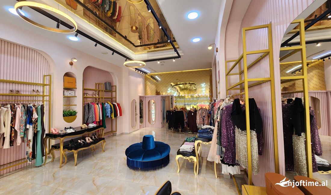 Ambjent me qera per biznes . 