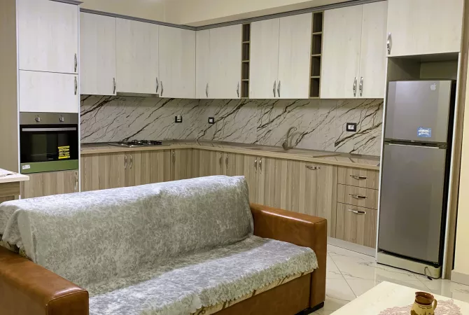 Hyrje 1+1 me Qera, tek Rruga 