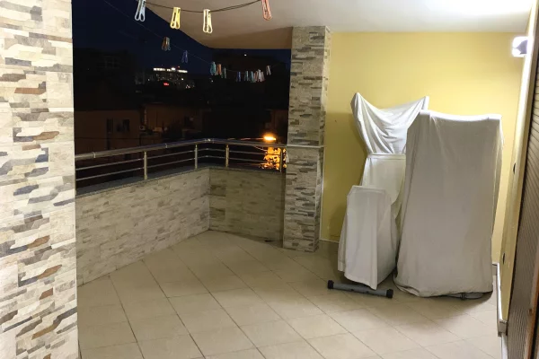 Shtepi me qera Shtepi Private ne Tirane, 2+1, Mobilimi E mobiluar, Pagesa 55,000  Leke.