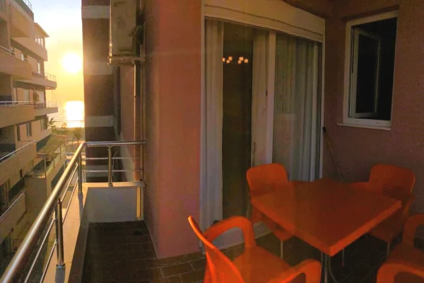 Shtepi me qera Apartament ne Vlore, 1+1, Mobilimi E mobiluar, Pagesa 40,000  Leke.