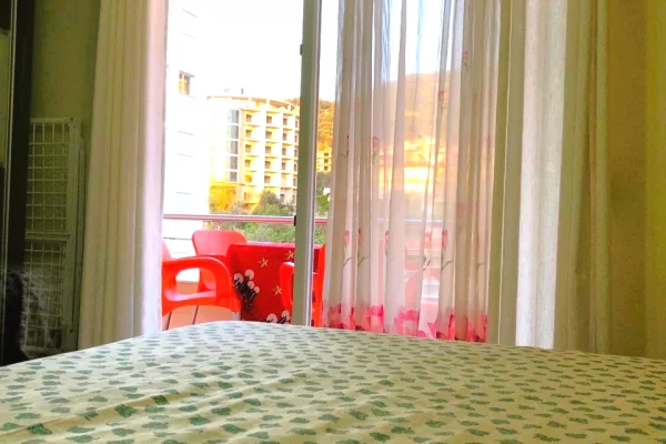 Shtepi me qera Apartament ne Vlore, 1+1, Mobilimi E mobiluar, Pagesa 40,000  Leke.
