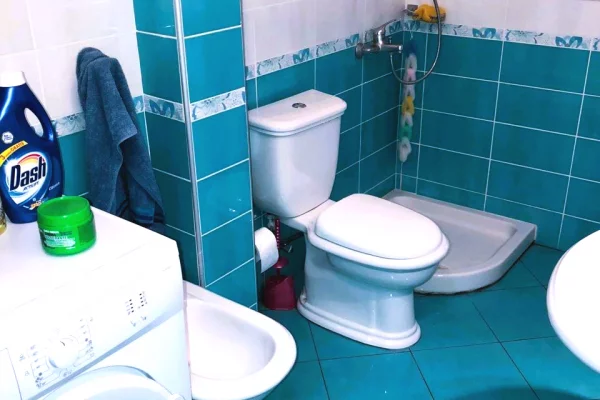 Shtepi me qera Apartament ne Vlore, 1+1, Mobilimi E mobiluar, Pagesa 40,000  Leke.