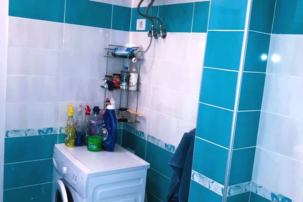 Shtepi me qera Apartament ne Vlore, 1+1, Mobilimi E mobiluar, Pagesa 40,000  Leke.
