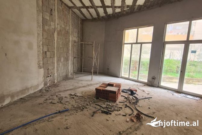 Business Property in Sale 3+1 in Tirana - 198,000 Euro