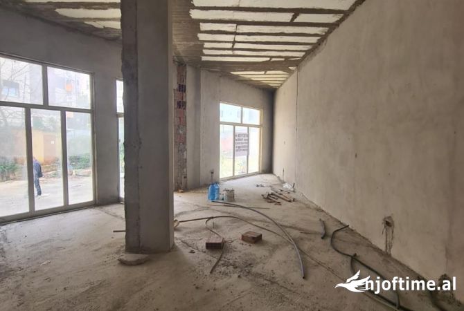 Business Property in Sale 3+1 in Tirana - 198,000 Euro