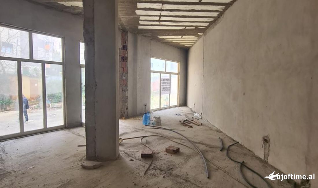 AMBJENTE NE SHITJE - LIQENI I THATE!!!