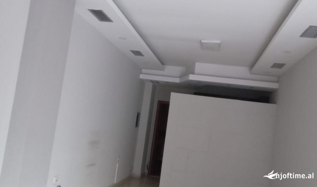 DYQANE NE SHITJE - PALLATI ME SHIGJETA!!!